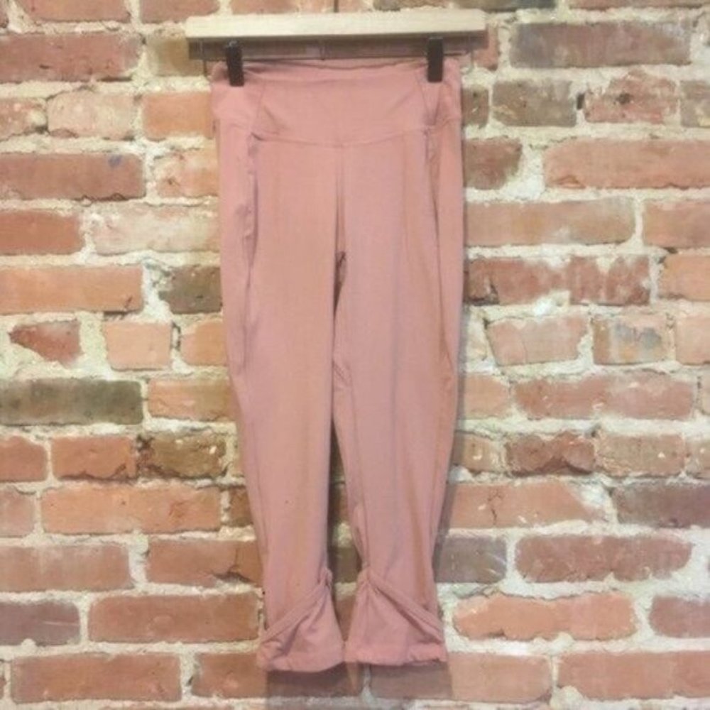 Gymshark Cropped Leggings Deep Blush Size Medium